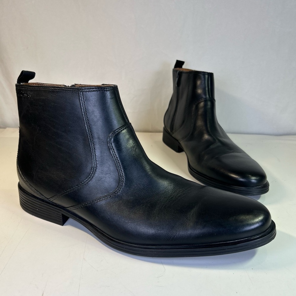 Clarks Black Whiddon Zip Ankle Boot, Waterproof. Size 11.5